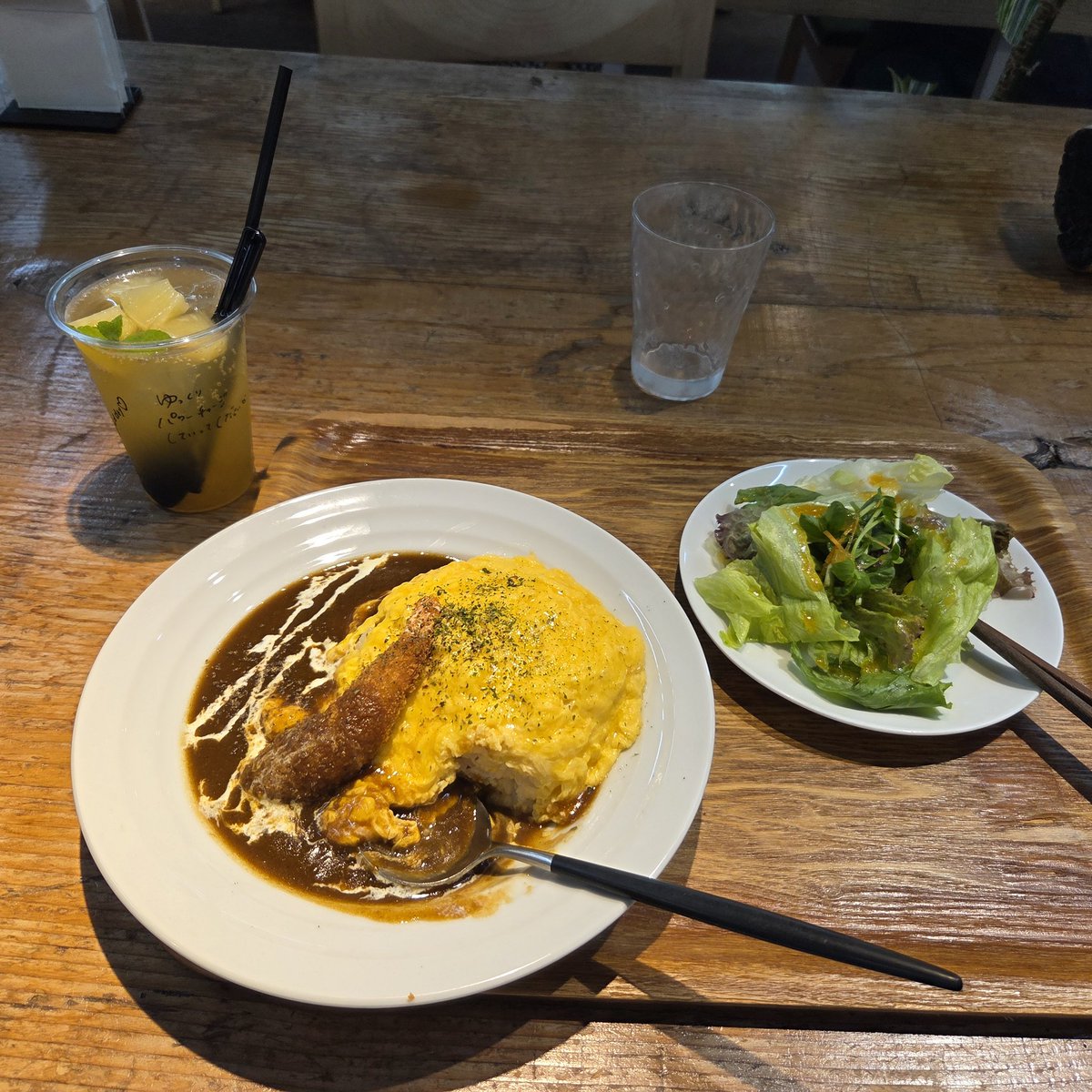 mpv325's tweet photo. 今日は6台でツーリング隼駅やCafe&amp;Daining San 道の駅はっとうのHCBM と八頭町を楽しみました😄
やっと1000キロ越えました‼️(笑) https://t.co/Bi0VQE787K