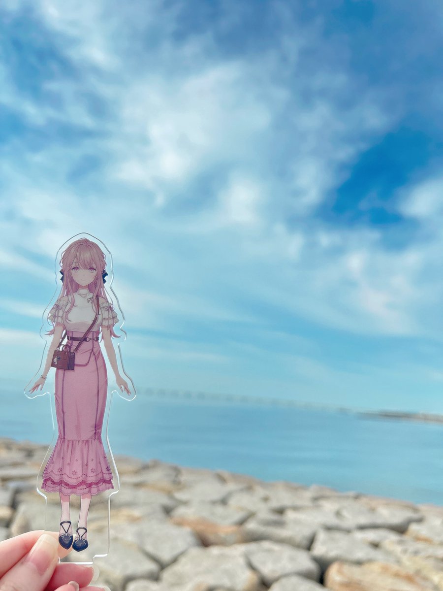 ri_cafe_'s tweet photo. 一緒に海行ってきた𓂃🫧
めちゃくちゃ綺麗に撮れました📸

#御子神琴音 https://t.co/cMwQrOB0h1