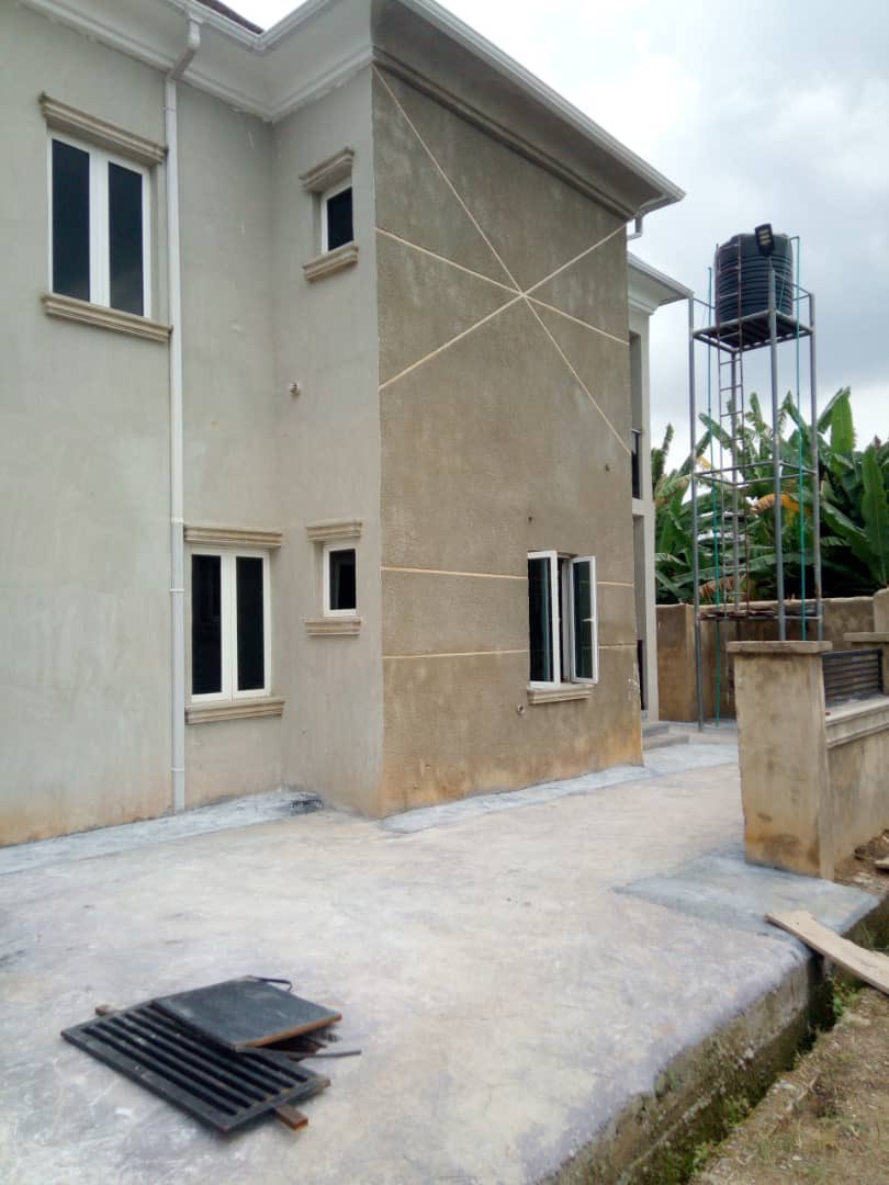 ibadanestate's tweet photo. 4 BEDROOM FULLY DETACHED HOUSE IN BODIJA FOR SALE 

Asking Price: ₦350 Million 

Location: Bodija, Ibadan 
NOTE: 10 UNITS AVAILABLE 

Features include:

- Newly built
- Exquisite Tiles
- Balcony
- ⁠Jacuzzi 
- ⁠Motion Censor Lighting
- Walk in Closet
- Water Heater

DM for Info https://t.co/v3MbQbbzsD