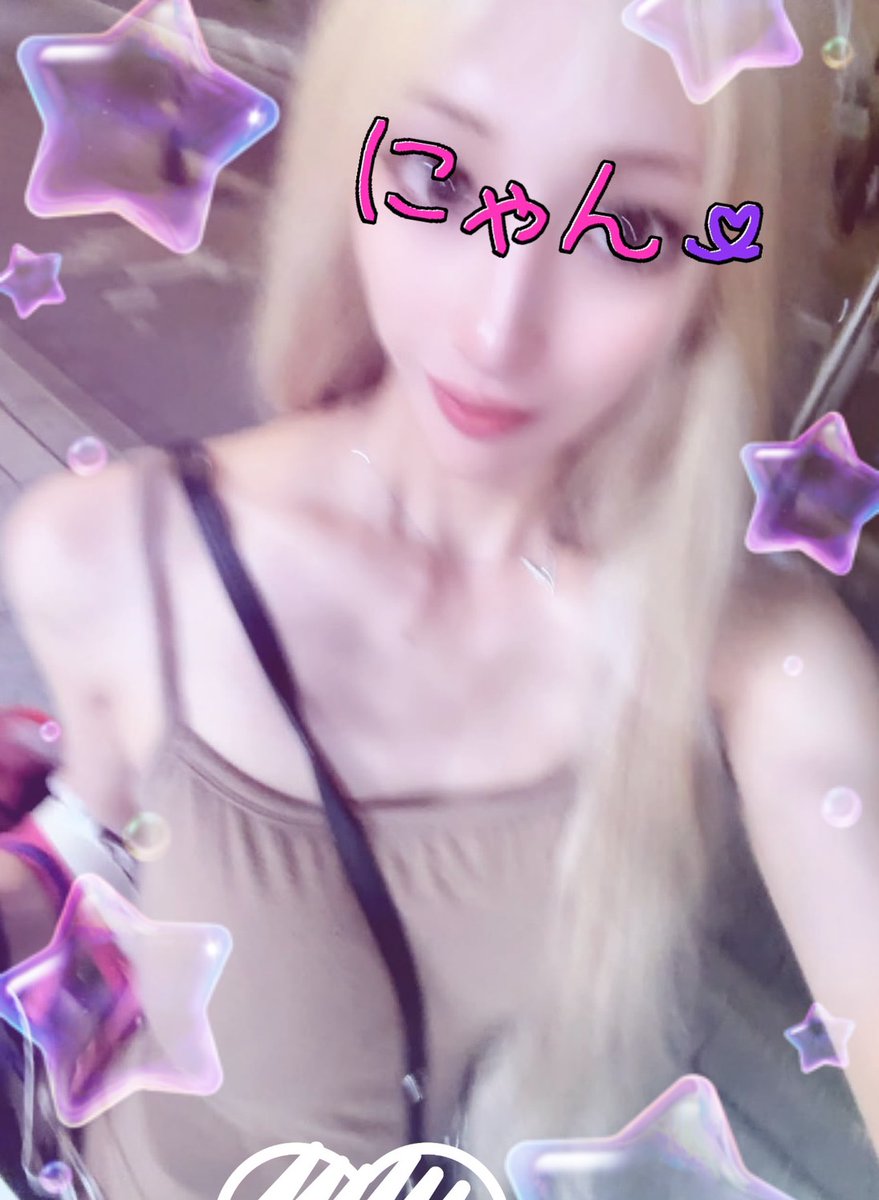 aa01gal's tweet photo. 待ってるおー https://t.co/8oYZWBP9xK