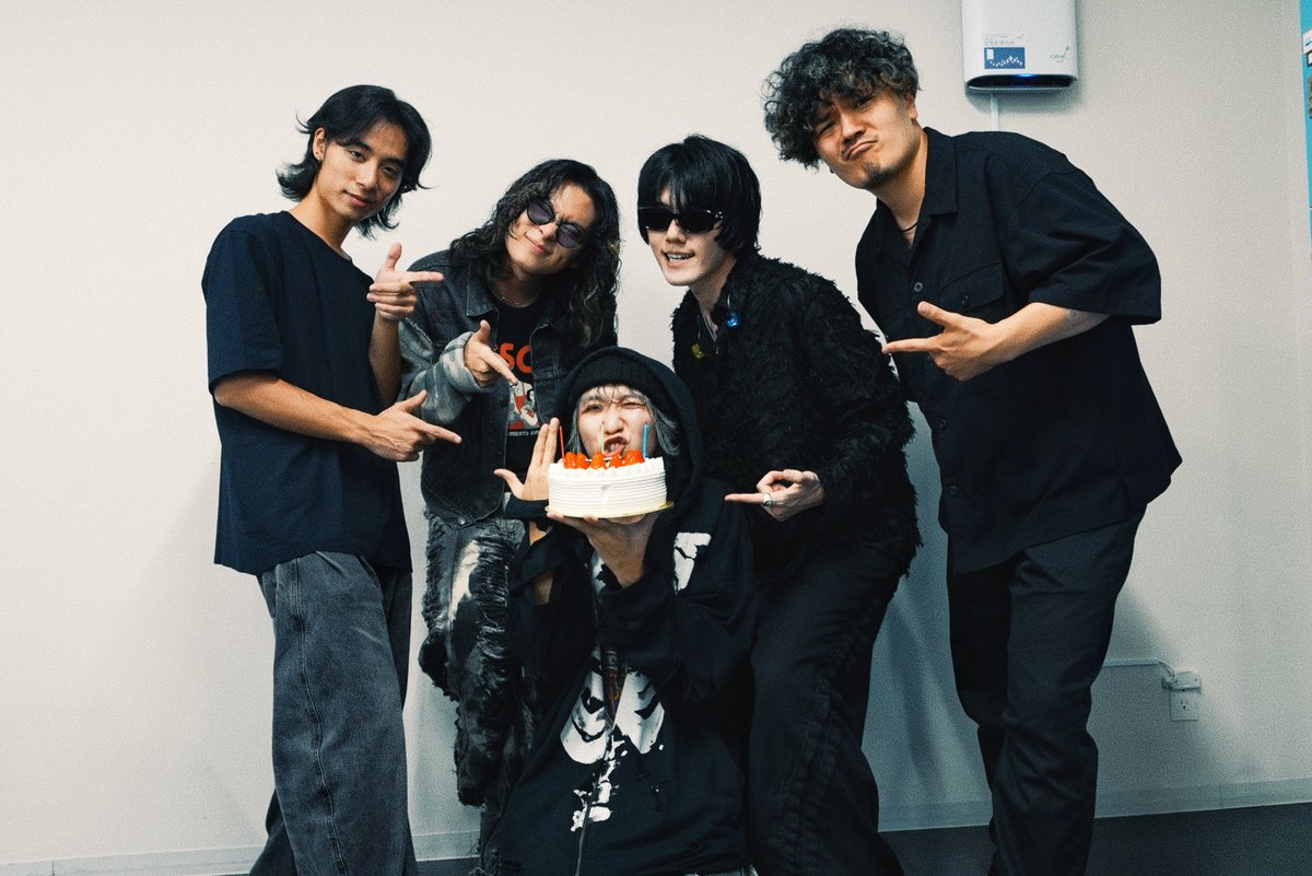 masa_dannie's tweet photo. 初神奈川、初talking、タリラ誕生日

たくさんの要素が重なりましたが、1番はお前らと最高の時間作れたってコト

バチバチの入場規制だったみたいです
あざした！ https://t.co/2k4bp2pN0s