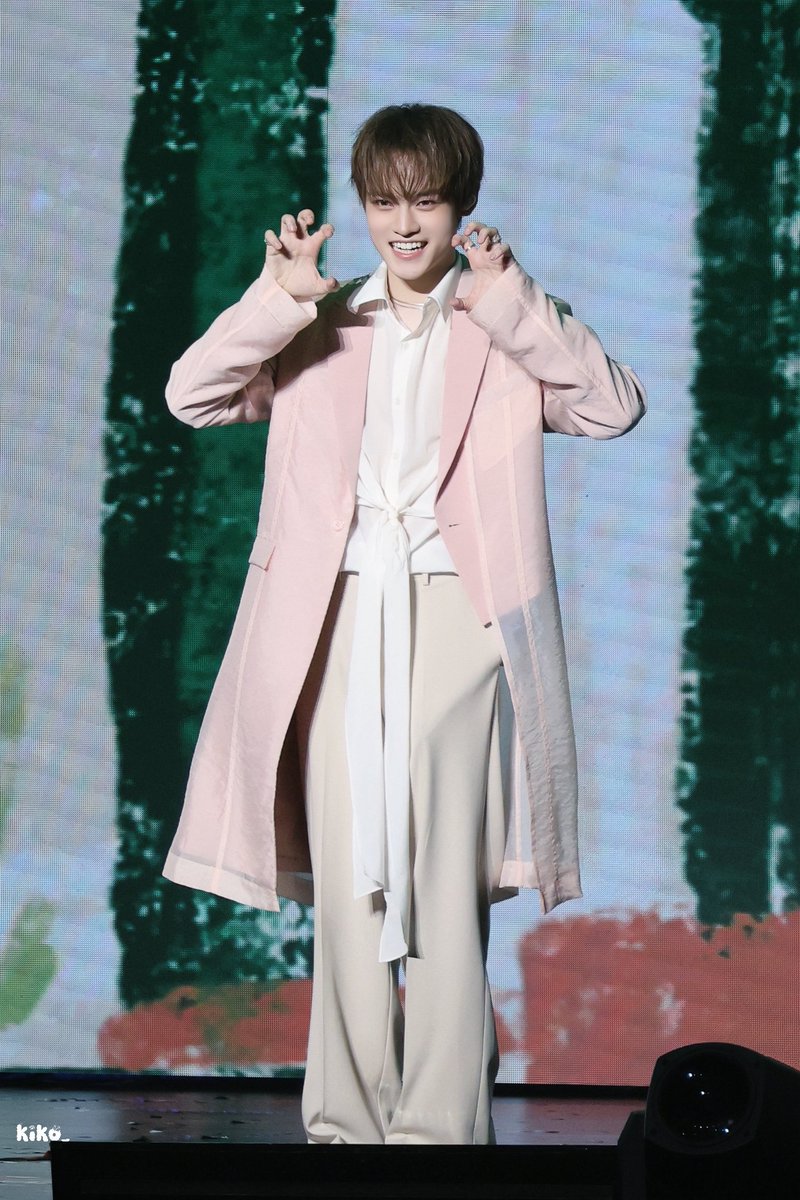 kikoccoTo's tweet photo. 🐬

0711 Beijing FM

#CHENLE #천러 #辰乐 #チョンロ
#NCTDREAM https://t.co/MOLujDamJH