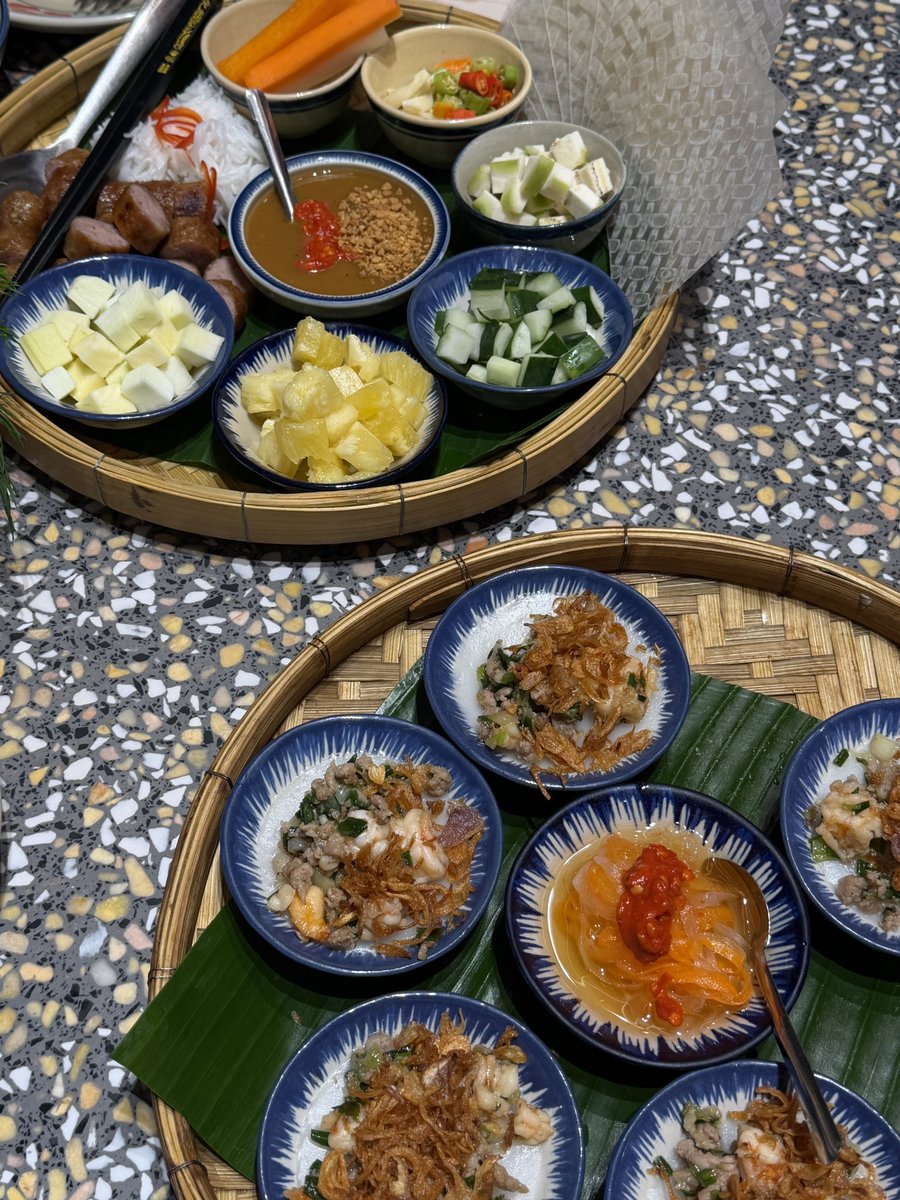 shellybenda's tweet photo. Vietnamese food check✅😋 

#shellybenda https://t.co/j3TFK2ByXy