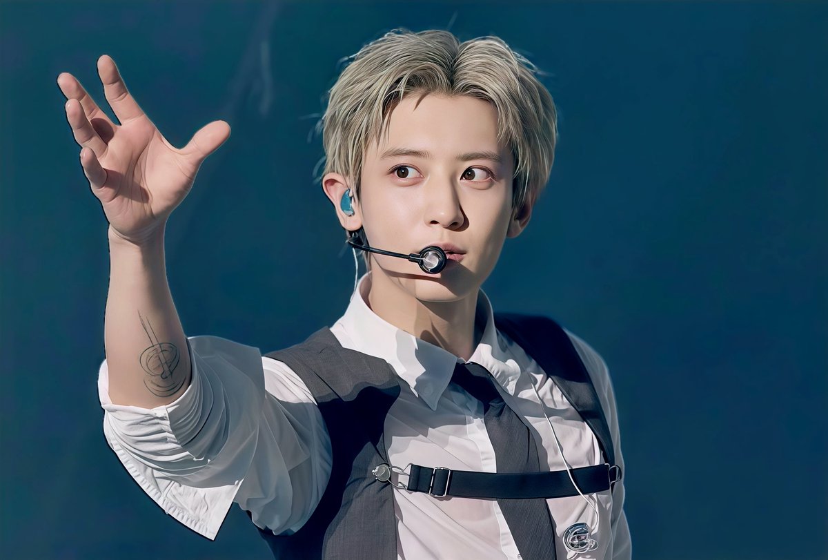 miniLoey_'s tweet photo. #CHANYEOL https://t.co/kPehe7ZRCD