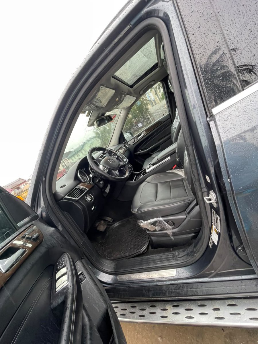 XcessCars's tweet photo. ML 350 2015 foreign used 🇺🇸 Tokunbo 

Price :18.8m https://t.co/ezuCHyIso8