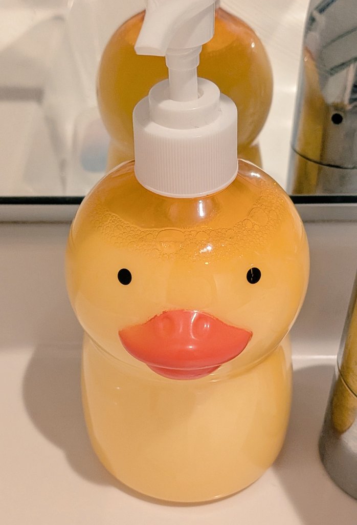 abemaniayane's tweet photo. HAGANEの公式グッズだけ買うポリシーなんだけど、なんだか非公式の凪希ちゃんグッズが我が家で増えてきている気がする https://t.co/tztoAvYYkz