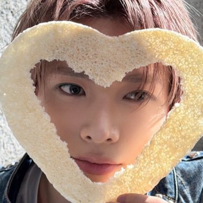 evanstract's tweet photo. #NewProfilePic langsung jadiin ava :p https://t.co/129KML68lA