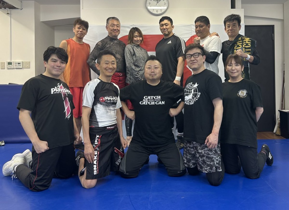 Hideki55Suzuki's tweet photo. 本日はCACCセミナーでした
シングルレッグからドラゴンスクリューの様なテイクダウンからのア���コレ
ありがとうございました！
また来月です！
#cacc
#wrestling https://t.co/EJpwfcrka0