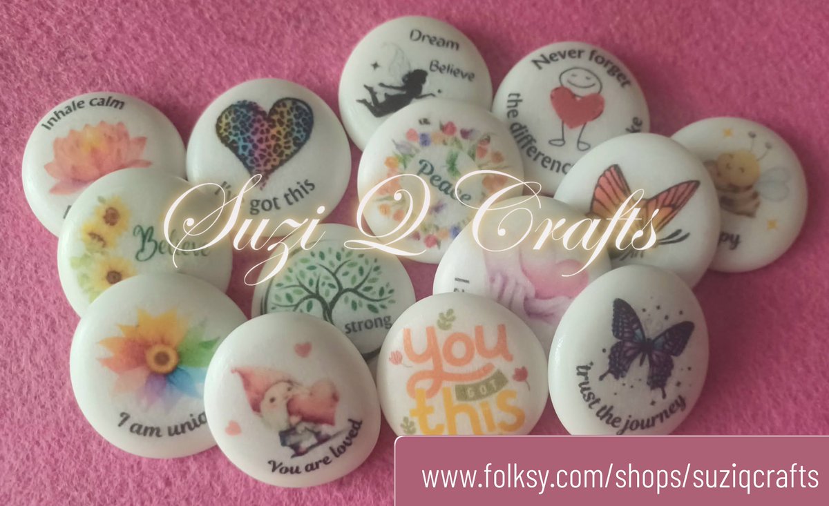 SuziQCrafts's tweet photo. A selection of pocket pebbles to choose from. Great as gifts or for yourself, small enough for a pocket or purse and take out as and when needed for that boost of positivity ๐
https://t.co/2iIYeZeM4W
#ukgiftam #giftideas #mentalhealth #anxiety #positivity #pockethug https://t.co/9I1QIzk25R