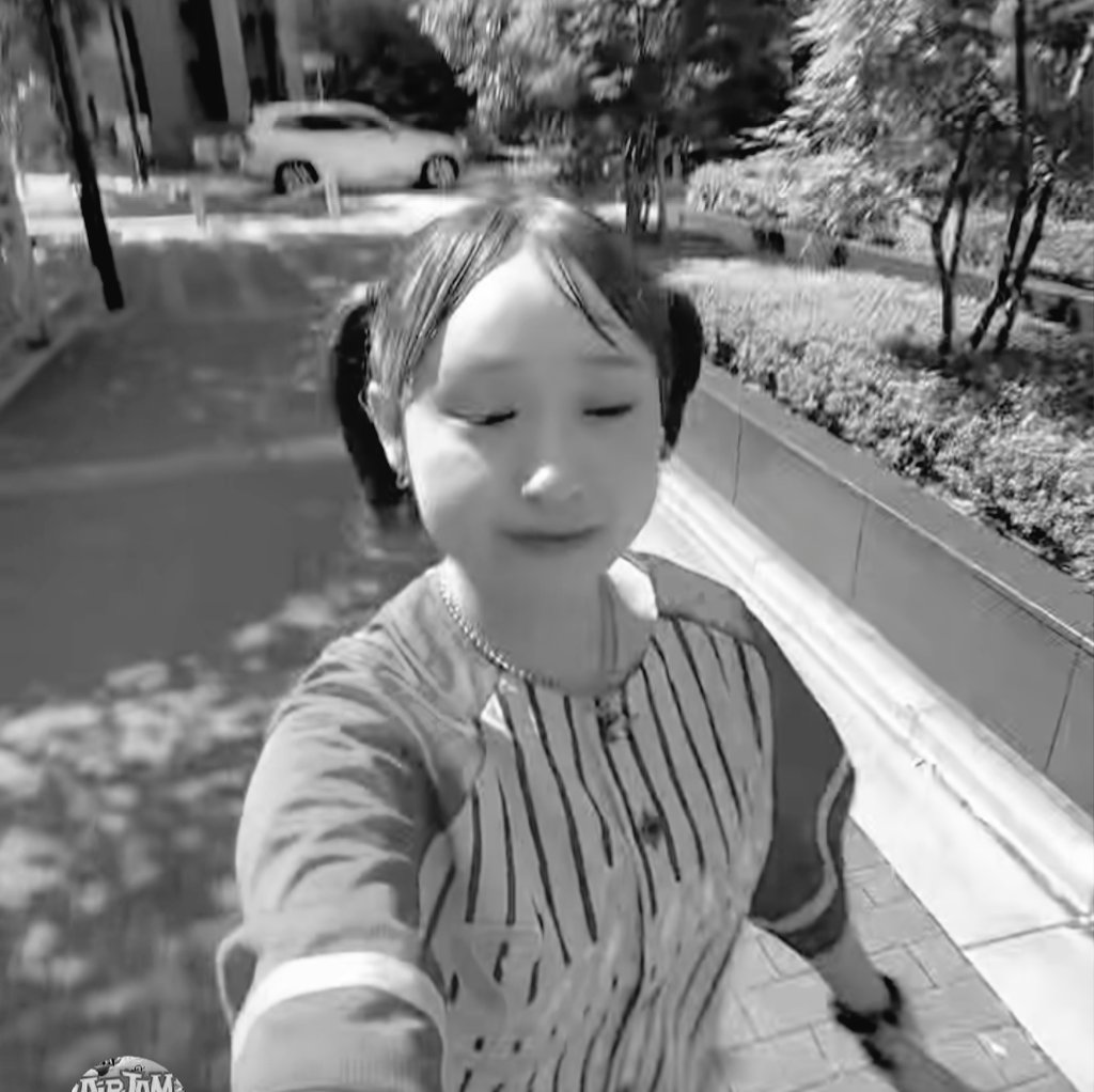 mo_sa3104's tweet photo. 目開けて！！！！！ #なち #サバシスター https://t.co/4Jc8iOzNZC