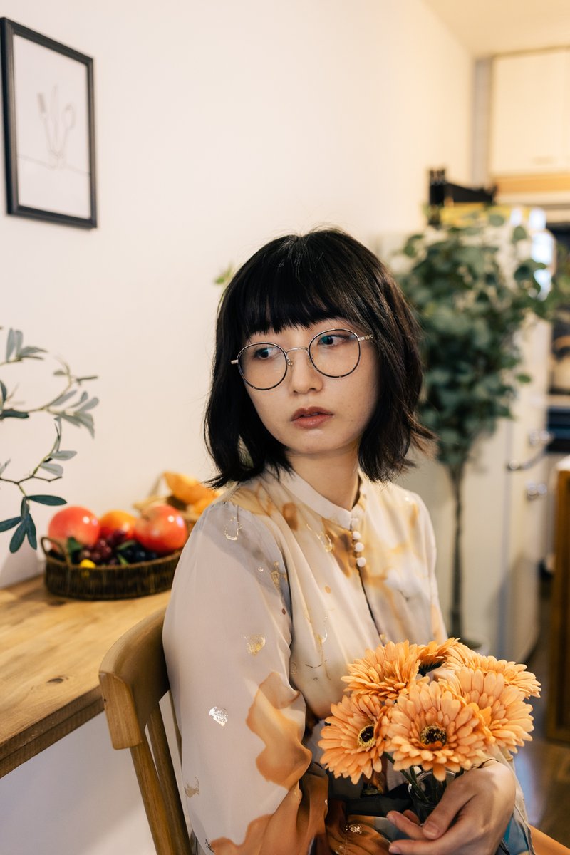 510camera's tweet photo. こういう部屋は色が難しいねえ https://t.co/mFzA217Aml