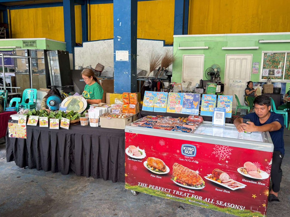 bsapasig's tweet photo. TINGNAN: Kadiwa ng Pangulo sa @bsapasig. β
Last week, sari-saring fresh produce at dry goods ang inilapit ng mga merchants sa ating mga kabarangay. ποΈ May susunod pang schedule, kaya stay tuned for updates. π£
#KadiwaNgPangulo #BSACollabs https://t.co/aOkwJNT73B