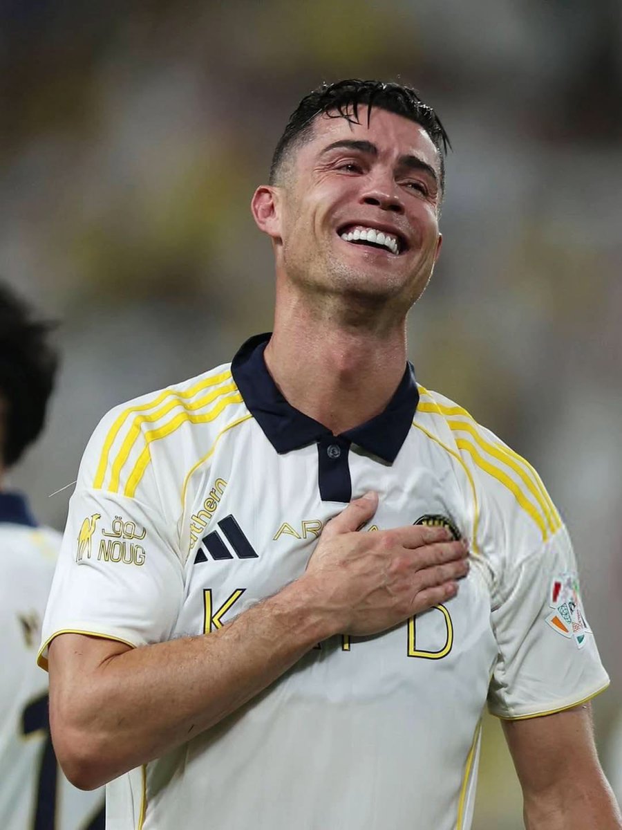uvvz33's tweet photo. يا نهايات الوَلهّ💛 https://t.co/ZM6vy4KySW
