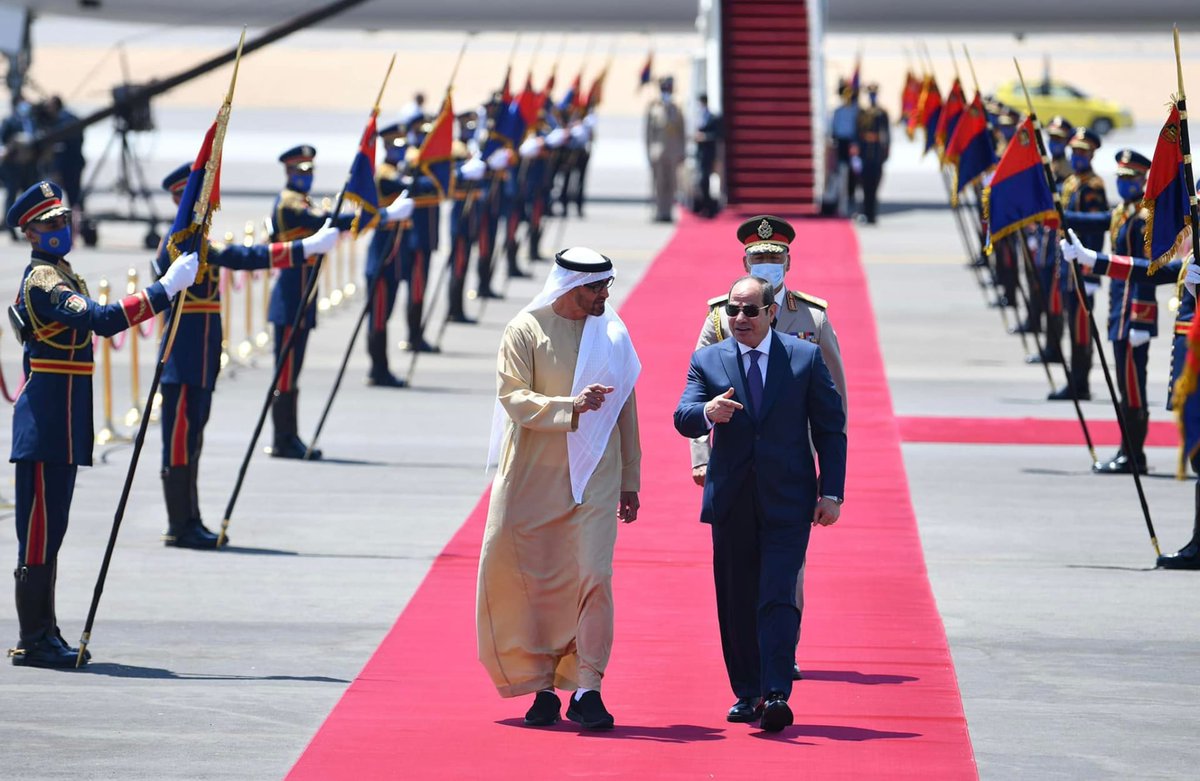 engazatmasr2020's tweet photo. االرئيس السيسي يستقبل الشيخ محمد بن زايد بمطار العلمين ويؤكد على مكانة الإمارات الخاصة لدى مصر https://t.co/vR8O2i1Xbk