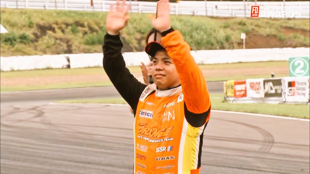 SS23812435's tweet photo. SUGOで活気なドリフトを見せた小橋選手その3
#FDJAPAN #山崎眼科 #TEIN #チームオレンジ #HARSONTIRES #ssrwheels #ebisucircuit #Motys https://t.co/9vOQRcMvP8