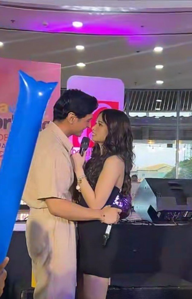 rhnsphlvr's tweet photo. #RhenSeph|: Nanapak ang Chemistry kahit sa Live 

LIFUN WITH RHENSEPH https://t.co/h4KbeY0BX0