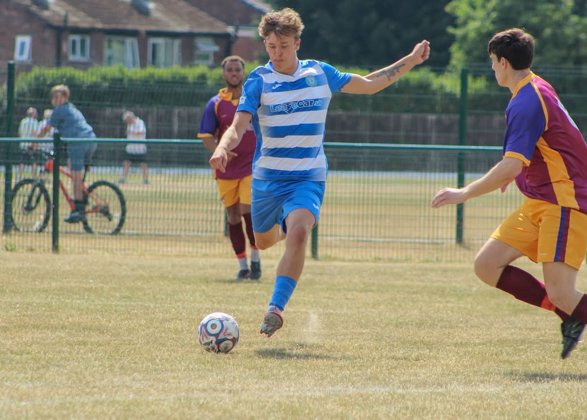maghullfc's tweet photo. Pre Season 26 - Match Day 3

Maghull 4-2 South Liverpool 

📸 @alfies__shots https://t.co/IB3BGOzl2b