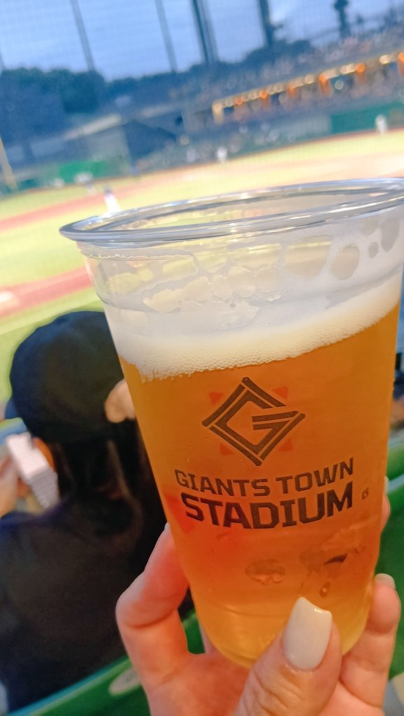 yoki4423's tweet photo. 今日は２軍の応援⚾️ https://t.co/K6IMmp7l6l