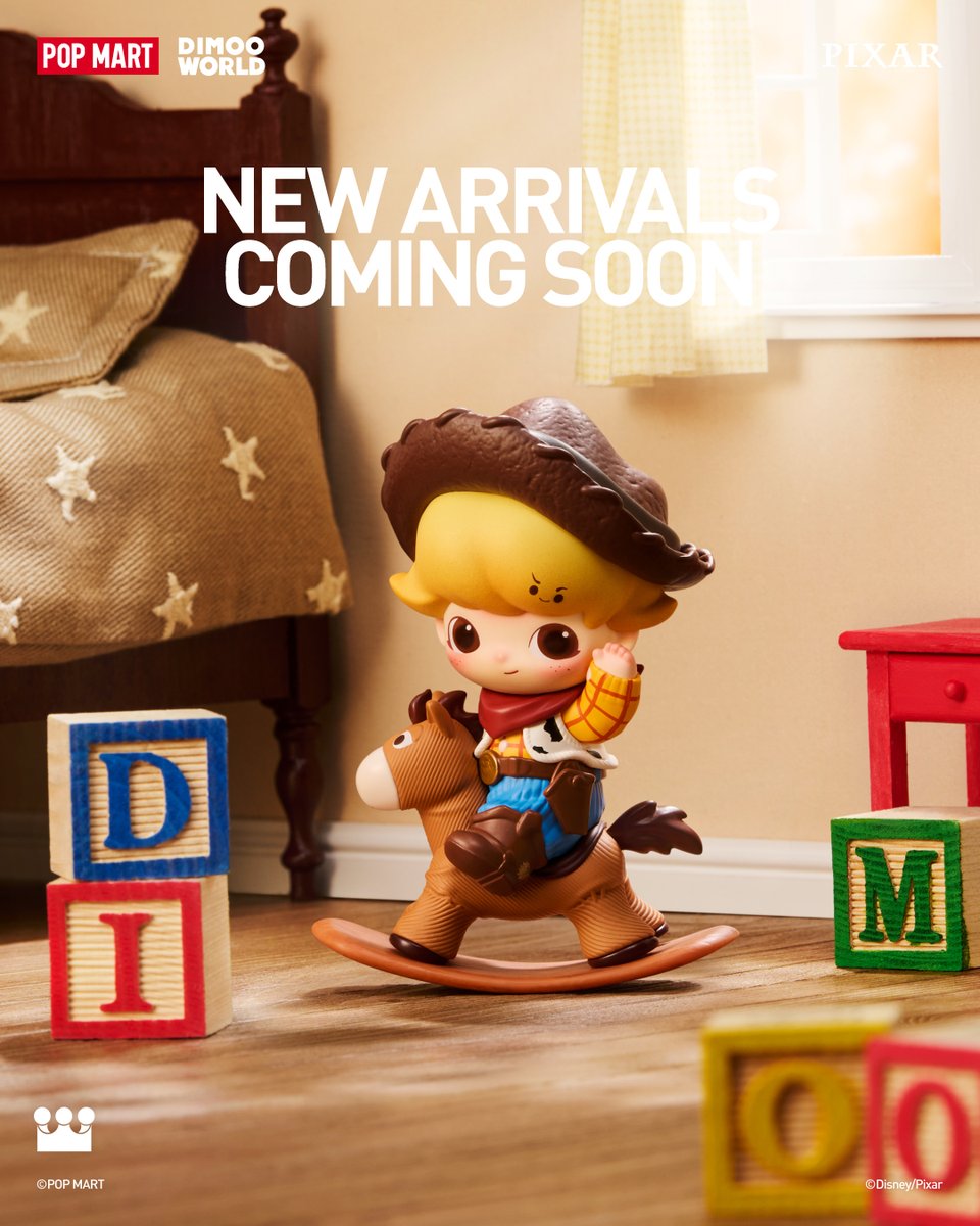 POPMARTJapan's tweet photo. 🆕POP MART JAPAN 7月新発売商品🆕

7月17日（金）発売
■DIMOO WORLD × PIXAR シリーズ
■DIMOO WORLD × PIXAR シリーズ ぬいぐるみペンダント
■DIMOO WORLD × PIXAR シリーズ カードホルダー
■DIMOO WORLD × PIXAR シリーズ ルミナス コンテナボックス
■DIMOO WORLD × PIXAR シリーズ ライトチャーム
■DIMOO Toy Story Series 1/8 アクションフィギュア
■POP BEAN DIMOO WORLD × PIXAR シリーズ
■MEGA JUST DIMOO 700% Meadow of Dreams（公式サイト、店舗のみ発売）
■MEGA LABUBU 400% FIFA World Cup 26（公式サイトのみ発売）
■POP BEAN Island Vacation シリーズ デコレーションチャーム（店舗のみ発売）

※オンラインショップでは11時より販売開始。
※直営店舗にて販売時に混乱が生じた場合には販売を見合わせる可能性がございます。
商品の在庫、入荷状況は個別にお答えできません。各施設への電話によるお問い合わせはご遠慮ください。

#popmart #popmartjapan #ポップマート #popmart大好き #DIMOO #PIXAR
