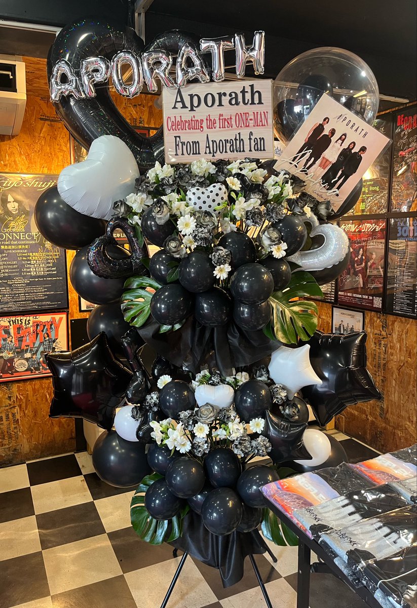 takun_taka's tweet photo. 7/12(日)
『Aporath ONE-MAN Live “APORIA” -Chapter:Rebirth-』
ワンマンライブ超楽しかったー！🤘
新曲も聴けてめっちゃよかったー！😆
#Aporath https://t.co/4xyZVzhWGs