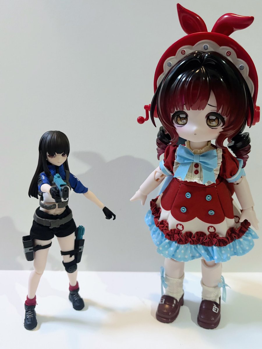 tapi_honey's tweet photo. ボニバニ6と出かけたときの感覚でいたら他のドールがみんな小さく見えてびっく��しました https://t.co/rBnpPvJHmD