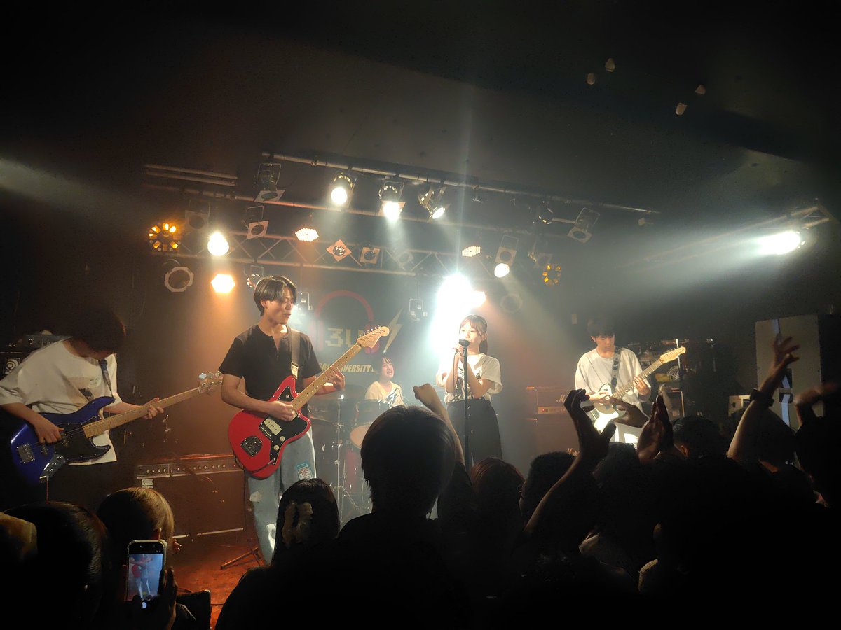 3U_Official's tweet photo. 3U PRESENTS Shuffle LIVE vol.6

13バンド目
スーパーカナブンシガレッツ

全曲全身全霊でのライブでラストに向けて会場を大いに盛り上げてくれました!!! https://t.co/64h6TDjWEp