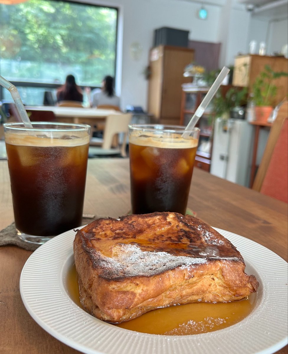 daehongsi's tweet photo. 간헐적 동친 만나서 프렌치 토스트 먹었어 https://t.co/aQqAOJCj8l