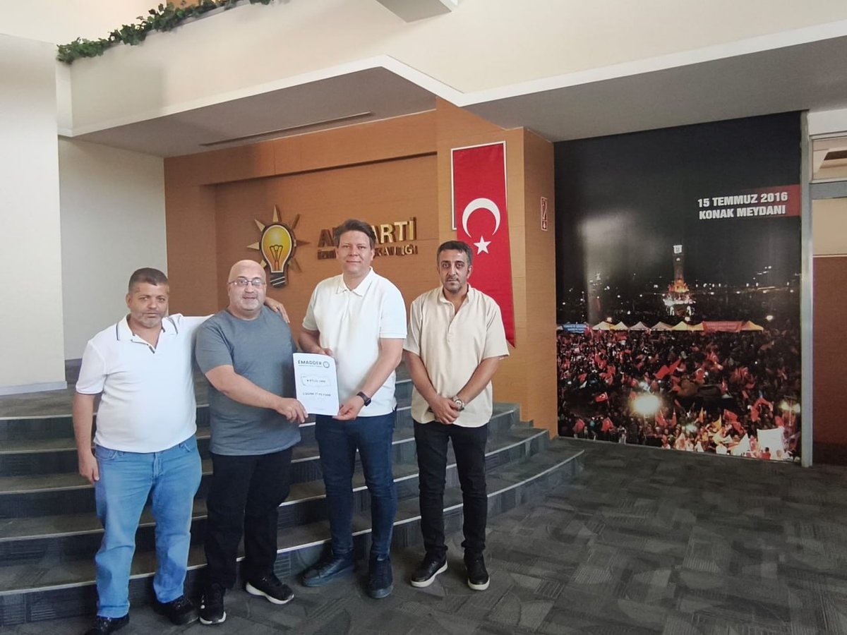 EmadDernegi's tweet photo. 📍 EMADDER'DEN AK PARTİ İZMİR İL BAŞKANLIĞI'NA ZİYARET

@Akparti
@RTErdogan
@cihanacikgoz35
@akpartiizmir
@RecepTayyipTs
@avaydinkayacan

Emeklilikte Adalet Derneği İzmir İl Temsilciliğimiz, AK Parti İzmir İl Yönetim Kurulu Üyeleri Sayın Recep Tayyip Taslak ve Sayın Cihan Açıkgöz ile bir araya gelerek kademeli emeklilik mağduriyetini ve derneğimizin çözüm önerilerini içeren dosyamızı takdim etti.

Gerçekleştirilen görüşmede, 8 Eylül 1999 sonrası yaşanan adaletsizlik tüm yönleriyle paylaşılırken, kademeli emeklilik yasasının hayata geçirilmesi adına il yönetimi ve genel merkez nezdinde destek talebimiz iletildi.

Samimi ev sahiplikleri, yapıcı yaklaşımları ve mücadelemize gösterdikleri ilgi için Sayın Recep Tayyip Taslak ve Sayın Cihan Açıkgöz'e teşekkür ederiz.

Saygılarımızla,
Emeklilikte Adalet Derneği

@Akparti
@AKPartiTBMMGrup
@TBMMresmi
@csgbakanligi
@isikhanvedat
@sgksosyalmedya
@RTErdogan
@AvOzlemZengin
@avabdullahguler
@mustafaelitas

@EmadDernegi 
@EMADDER_KADEME
#KademeÇözümdür