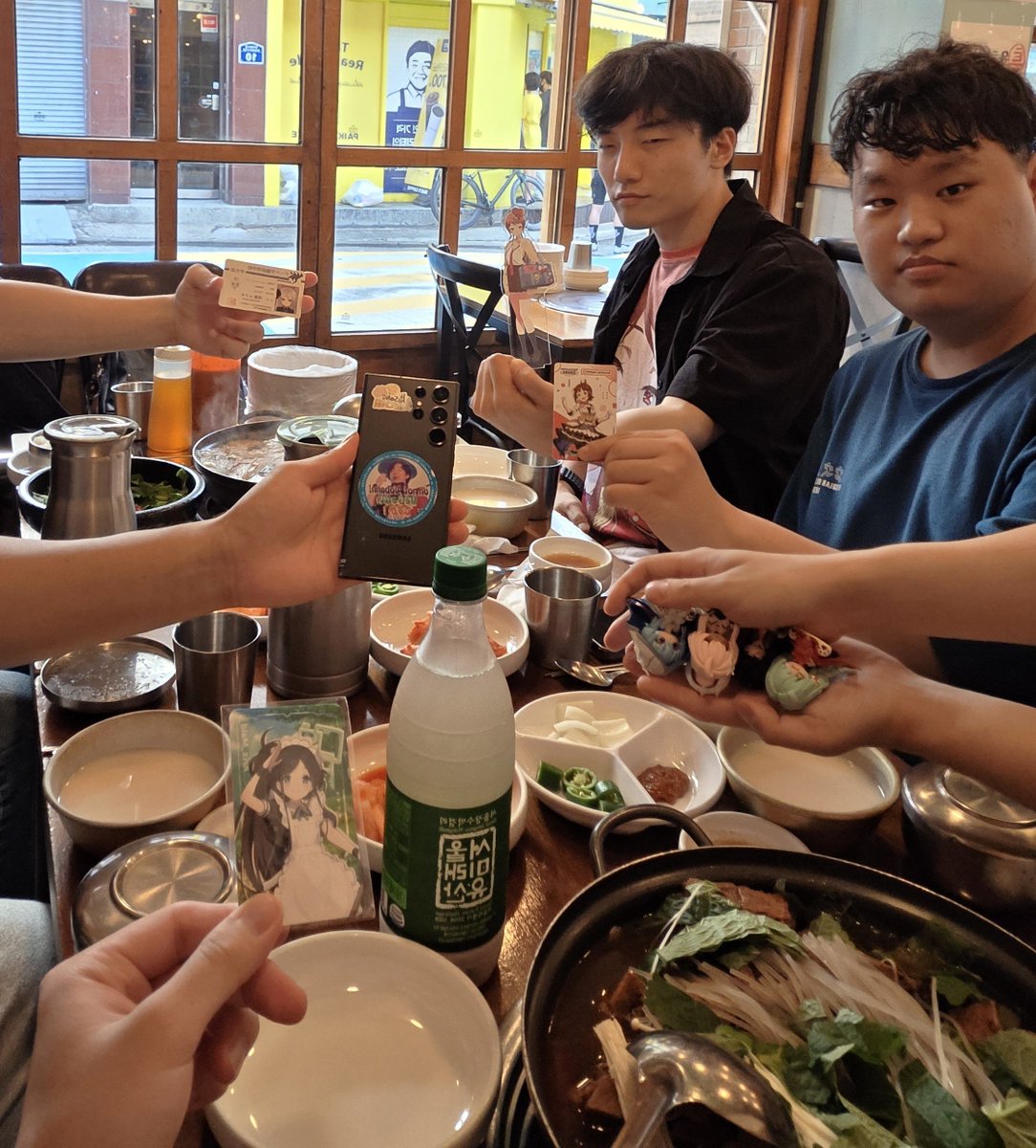 Double_KONG2's tweet photo. 민나 오츠카레 사마

빨간거 : @Red_Villon 
Mê : @Double_KONG2 
Mê리스 : @hamukatsu0403 
마츠리스 : @CC_Otaku 
코코넨네 : @Sanyan_Cos 
Guest : @bipa_0814 https://t.co/DUwpuvnTdb