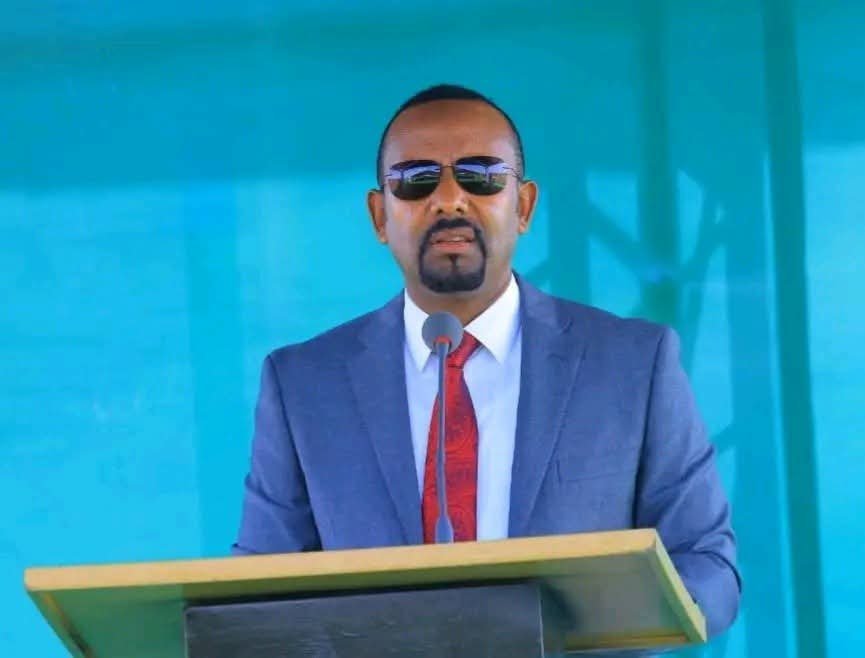 AppAmhara's tweet photo. "እየተግባባን መሥራት እና ማደግ ይገባናል" ጠቅላይ ሚኒስትር ዐቢይ አሕመድ (ዶ.ር) 

ጠቅላይ ሚኒስትር ዐቢይ አሕመድ (ዶ.ር) የደብረ ማርቆስ ንጉሥ ተክለሃይማኖት አውሮፕላን ማረፊያን መርቀው ሥራ አስጀምረዋል። https://t.co/XY3EjJQBL8