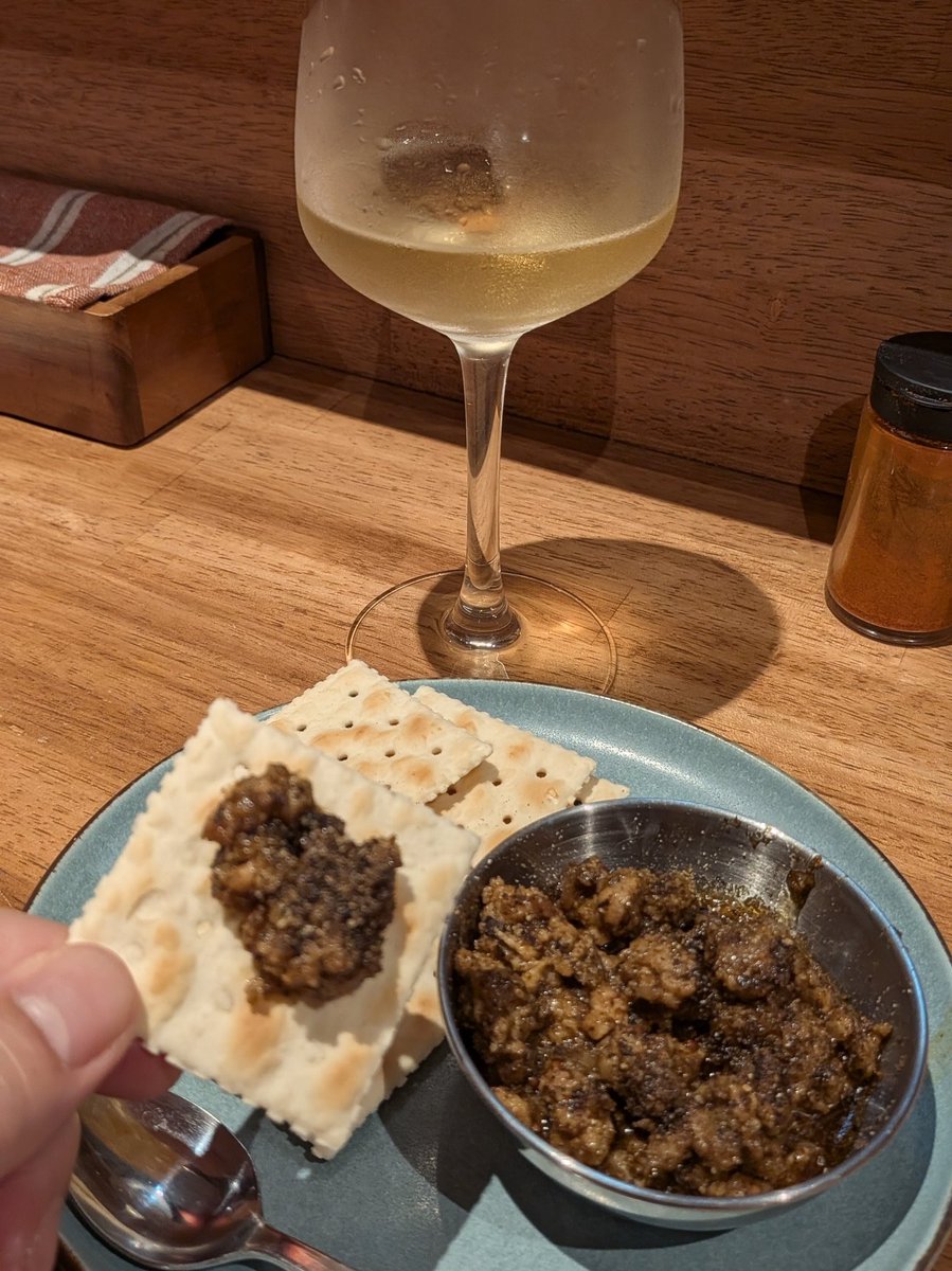 media_sys's tweet photo. カレーとお酒もなかなかイケる https://t.co/k03iH7R9f0