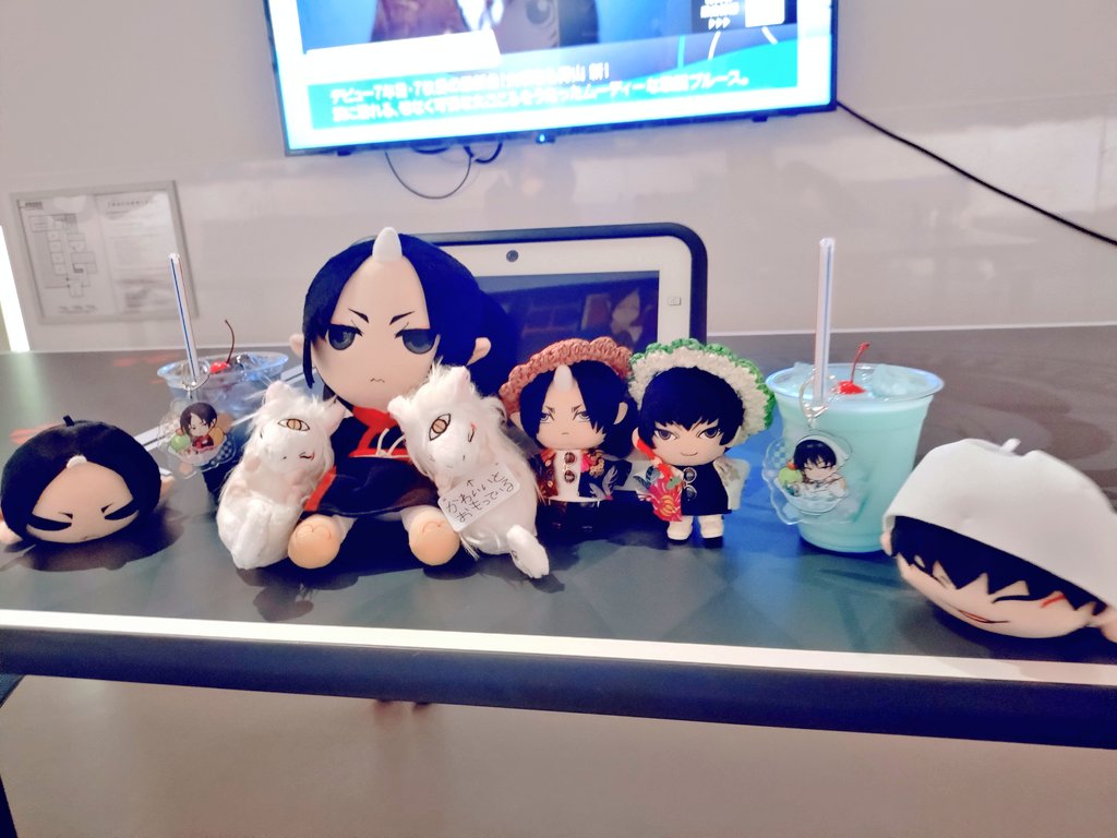 omaeyoruichi's tweet photo. カラオケ行ってきました🖤🤍 https://t.co/LTVo04Bi5K