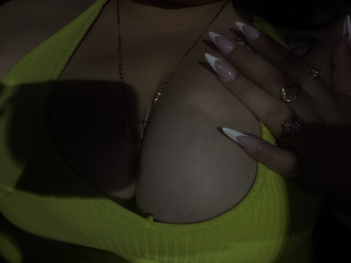 maarieexo18's tweet photo. muahhhh #latina https://t.co/5DUUAMSOpQ