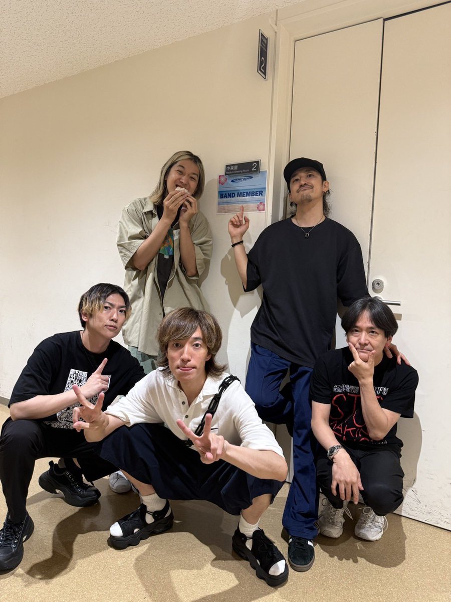 nozo731's tweet photo. 【西野カナ TOUR 2026 "HEART BEAT"】
@大阪フェスティバルホール
大阪らしい盛り上がりで最高に楽しい2日間でした
そして新曲も初披露
ライブ映えするアッパーな曲で演奏していてめちゃくちゃ楽しいです。
フルーツ大福がびっくりするぐらい美味しくてたまげました😳
#西野カナ
#西野カナ_HEARTBEAT https://t.co/7UYymCKryh