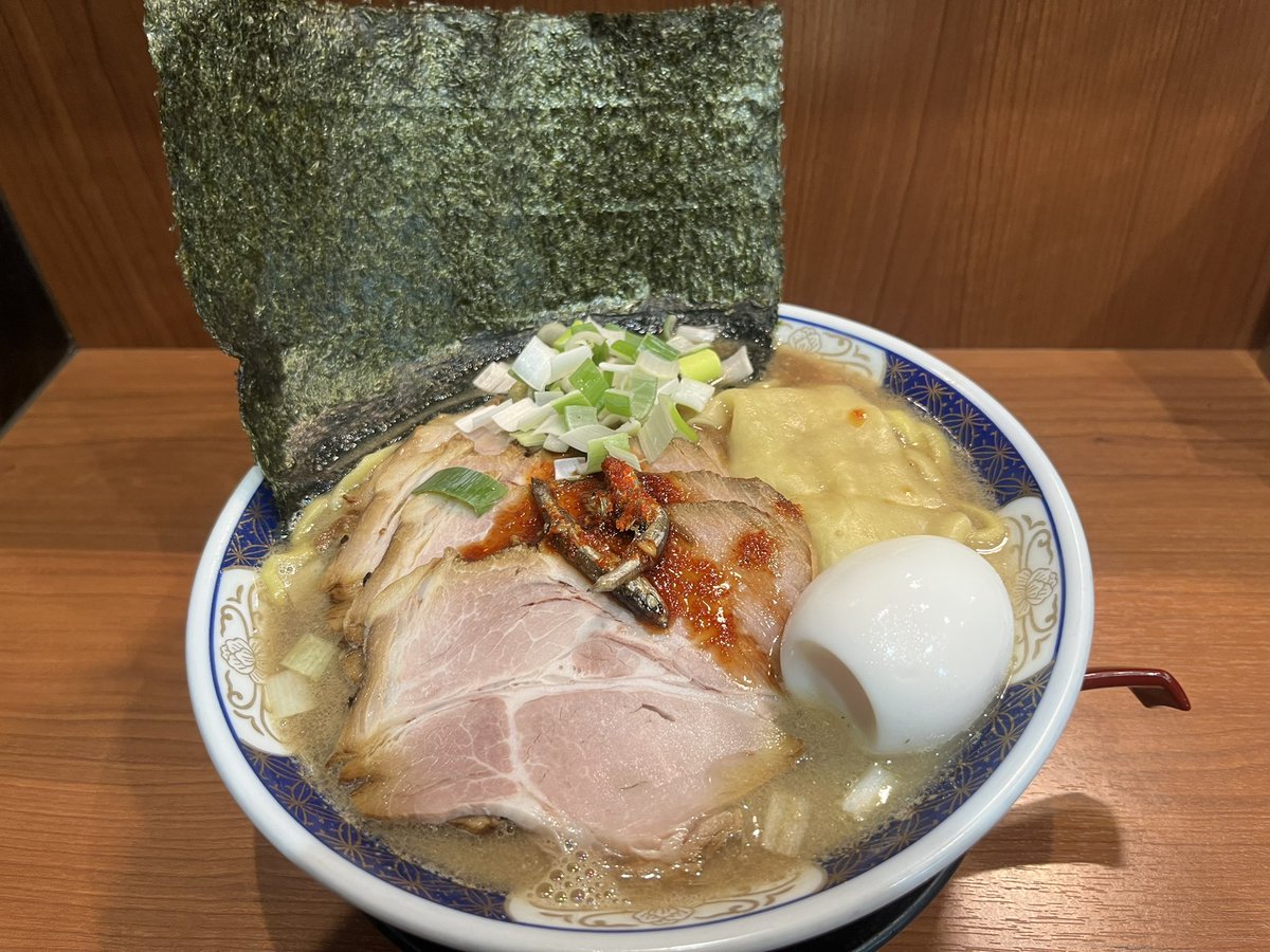 macchi_n5's tweet photo. その辺にあった煮干し
予想よりは美味しかった https://t.co/UXCAly37DI