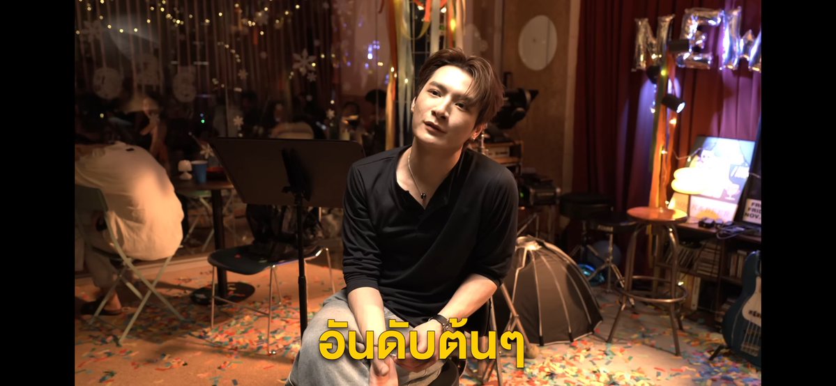 peraya_official's tweet photo. นางเอก mv คนนี้ เมนของคริสเองคับ 

#WrongTime_BehindTheScenes
#WrongTimeKRIST
#KristPerawat
#RISERMUSIC https://t.co/WRW5odok6a