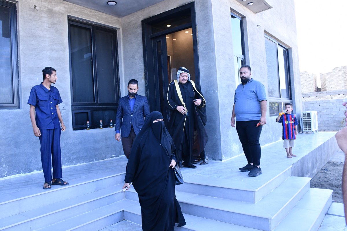 mbas03206's tweet photo. النائب صفية الجيزاني تلتقي شيوخ وأبناء قبيلة خزرج في أبو غريب وتؤكد مواصلة خدمة المواطنين

التقت النائب صفية الجيزاني جمعًا من شيوخ وأبناء قبيلة خزرج في منطقة أبو غريب، ضمن لقا��ٍ ميداني خُصِّص للاستماع إلى أبرز المشاكل والاحتياجات التي تواجه أبناء المنطقة. https://t.co/St8vEL5URG