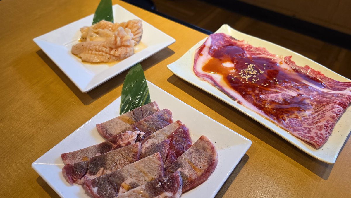 SGTTAKA's tweet photo. 焼肉きんぐが一部メニューをリニューアルしたので調査で行ってきたw
個人的にミノが食べ放題に追加されたのが良かった(-肉-)

#焼肉きんぐ https://t.co/y5gOWokhW4