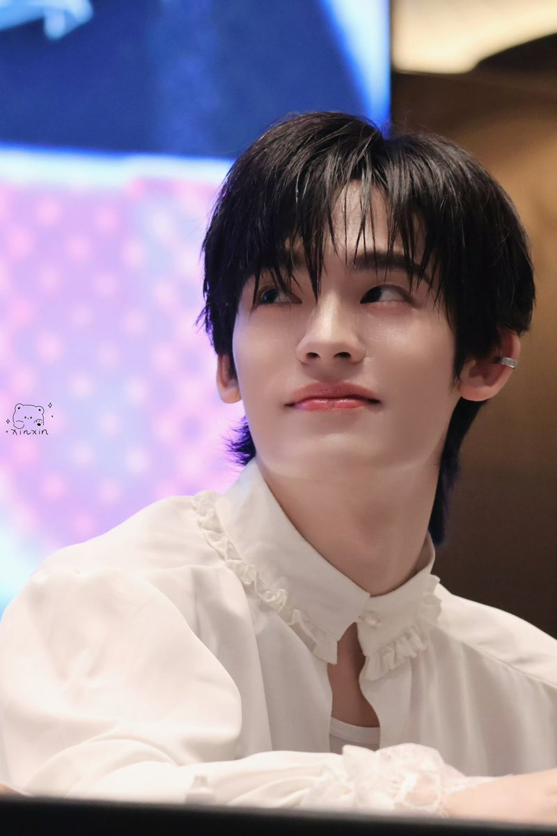 링링🎐 *ೃ༄ tweet media