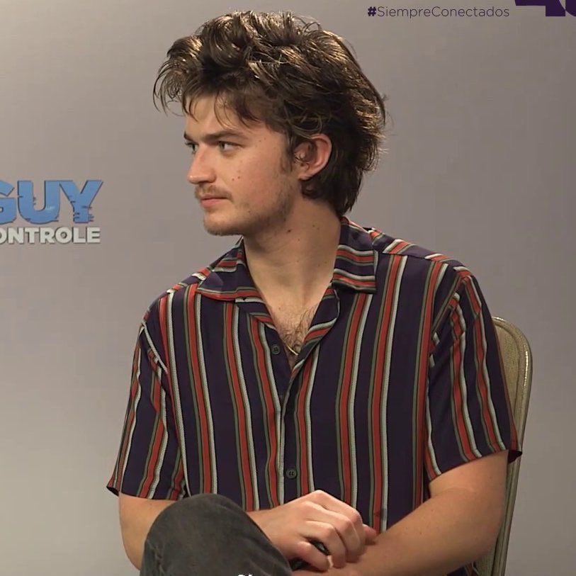DJOLLANOV's tweet photo. the way ive only ever found moustaches and chest hair attractive when theyre on him https://t.co/IPhg9yMZR3
