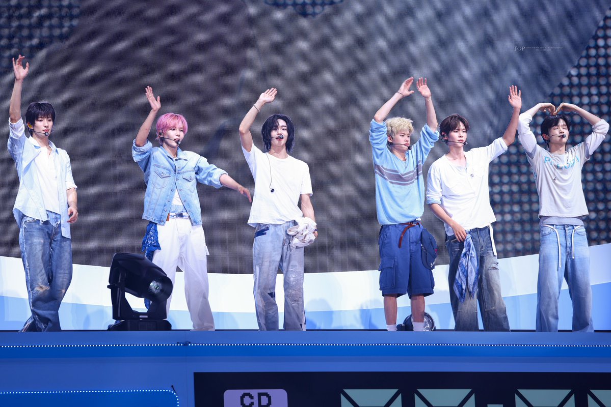 TOP_RIIZE's tweet photo. 260710 JAPAN FANMEETING RPG 福岡

🎮👾🕹️ #RIIZE #라이즈 https://t.co/NXprY2IPYU
