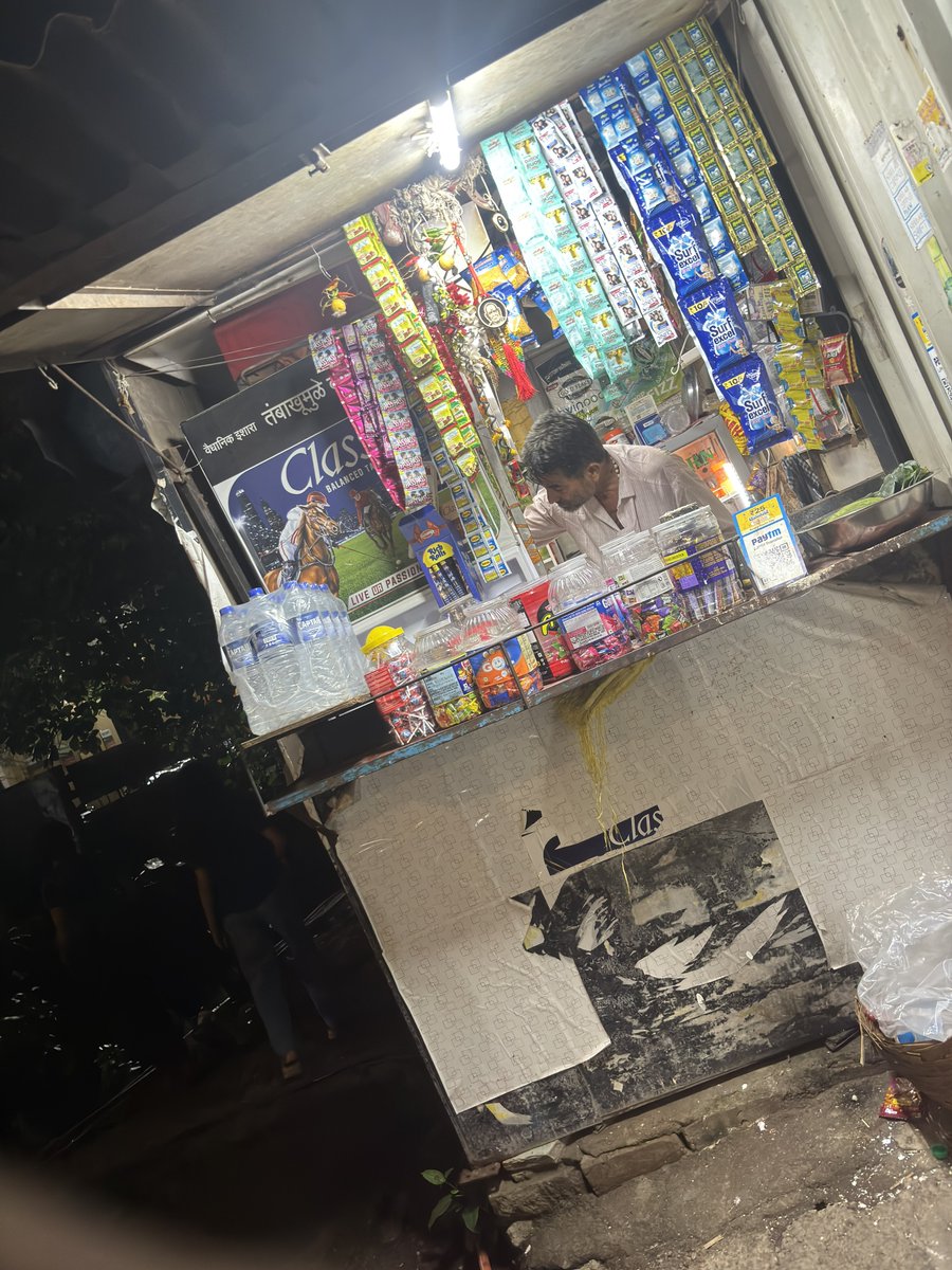 sam___x26's tweet photo. @FDA_MAHARASHTRA @MumbaiPolice @CPMumbaiPolice @mybmc #mankhurd #mumbai #mumbaipolice #gutkha https://t.co/SXYqeUmY6O