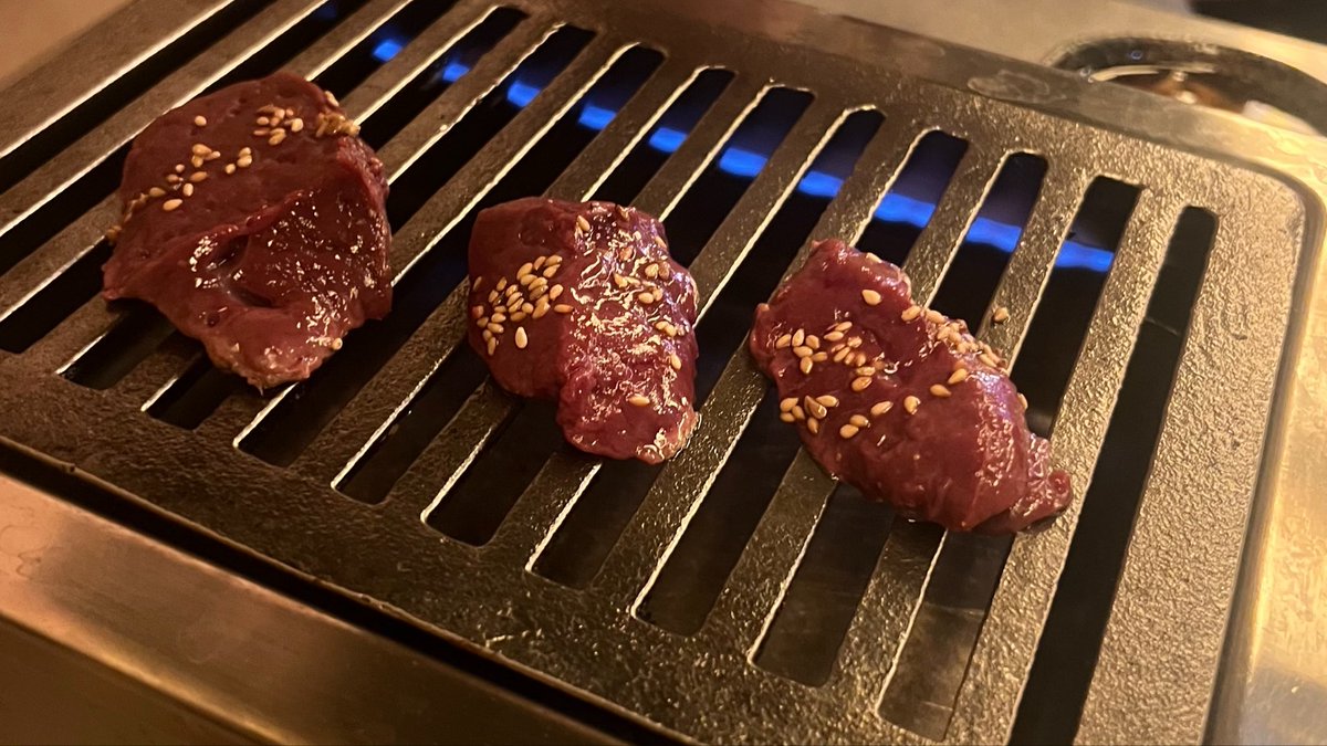 N_ew__yip's tweet photo. ホルモン食べたい....😇 https://t.co/2qs1CbiFti