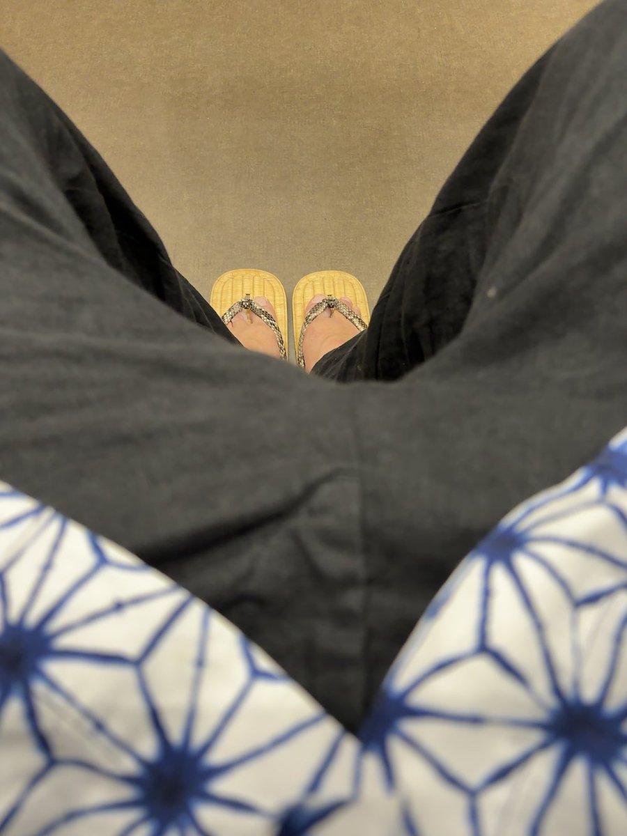 sorama1117's tweet photo. はい、昨日の籐表、今日の籐表です😆
ご査収ください😊

#籐表
#雪駄 https://t.co/o5HFOeixuW