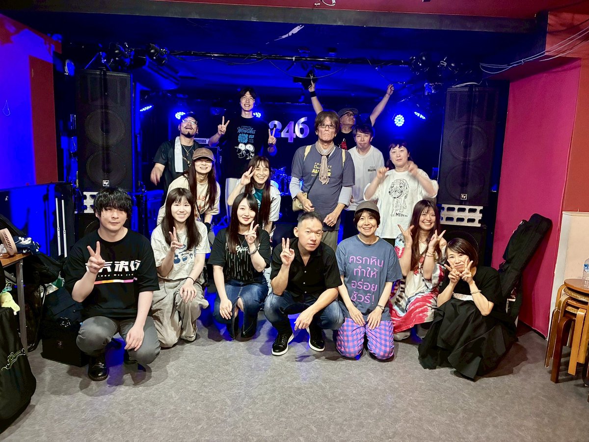 hanih0he_10iro's tweet photo. ＼チリヌルヲワカ&amp;GO!GO!718コピバンLIVE／

ハニホヘトイロはトッパーをやらせていただきました🙌
どのバンドさんもそれぞれに個性がありカッコよくて
好きな曲まみれの最高の1日でした🍀

配信見たーってコメントや
連絡くださった方もありがとうございます🙏✨

次回は12月の名古屋セッションで！ https://t.co/YErnsKL91n