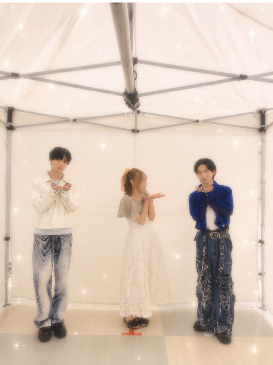 jinseshun's tweet photo. 2026.7.12 ICEx リリイベ  レポ

ふーポーズ

🧡💛宜しくお願いします
🧡ྀིお願いします

何故かICExポーズしてるとっしー
ずっと見つめたまふーポーズしてる私

🧡あ、ごめん。(間違いに気づいて小声の低音ボイスで謝るとっしー)
🧡ྀི😳(かわいいいいいいいい友蔵心の声)

💛🧡ありがとう！ https://t.co/eklsAM7FOa