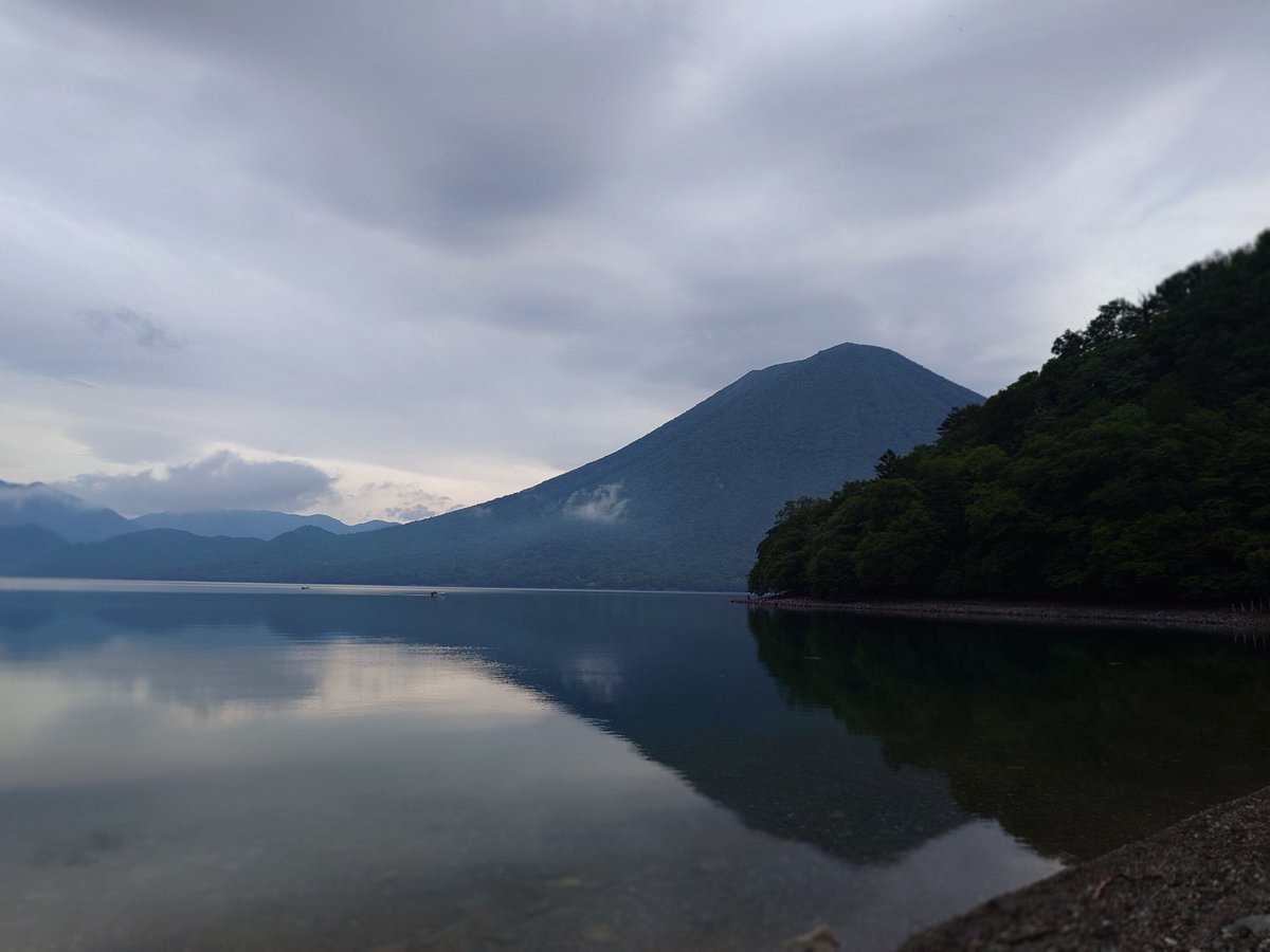 otama_01198's tweet photo. 10:00のアルゼンチン戦までの釣行🎣
最高に涼しい♪
#中禅寺湖
#レイクトラウト https://t.co/649IfpfDEU