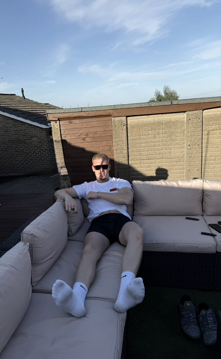 ChavBarb's tweet photo. NEW 🧦 T @SCALLYCHAVGARMS https://t.co/w2kZSfGjMj