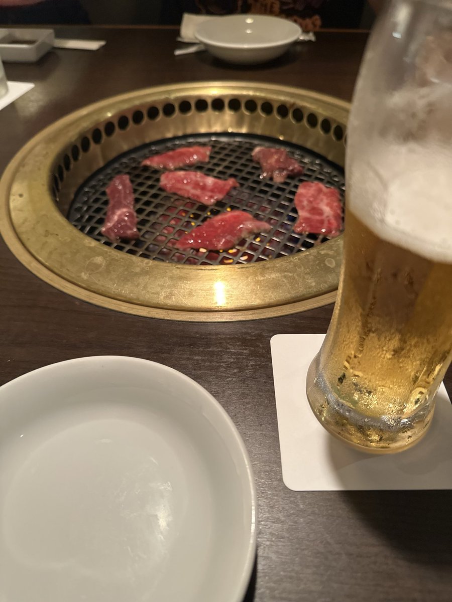 ideohtani's tweet photo. 焼肉🍻🍻🍻 https://t.co/vhuuUVZFdj