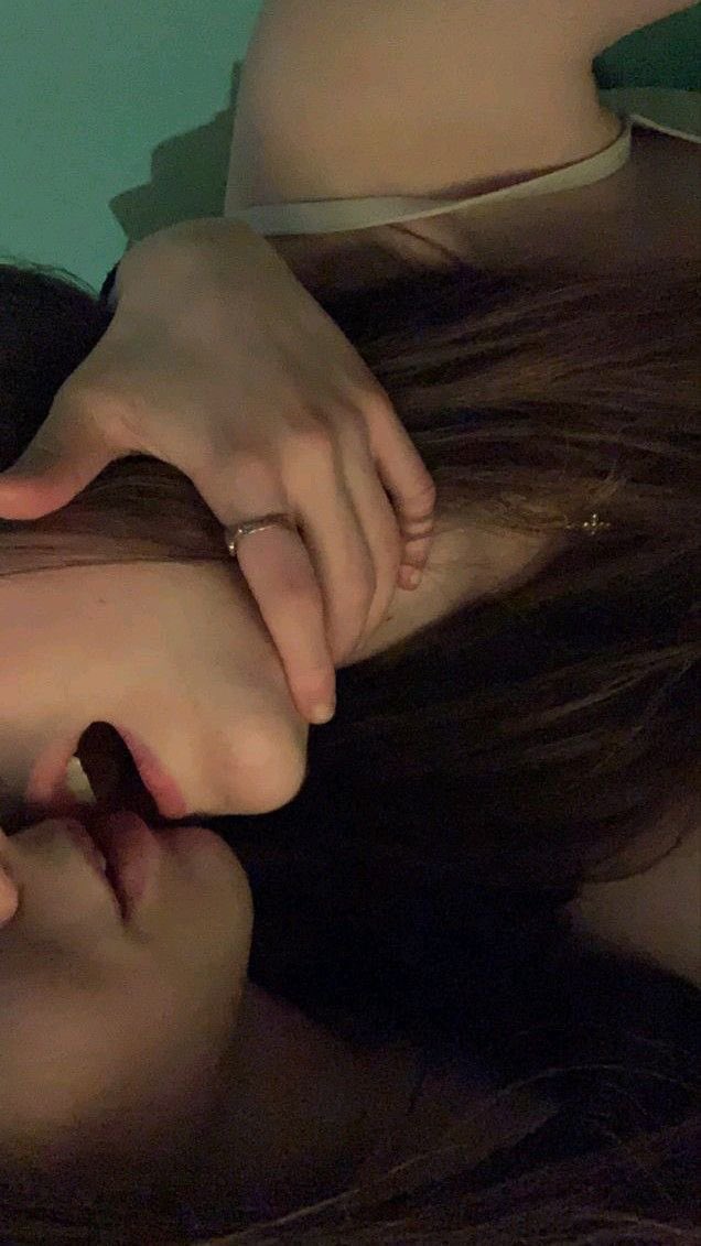 uhmm6969m's tweet photo. Lesbianm bas kch beta chat
ئەوەی کچ نەبێو ڕیکوێست کا جوابی نادەمۆ https://t.co/WH4a6GGH6K